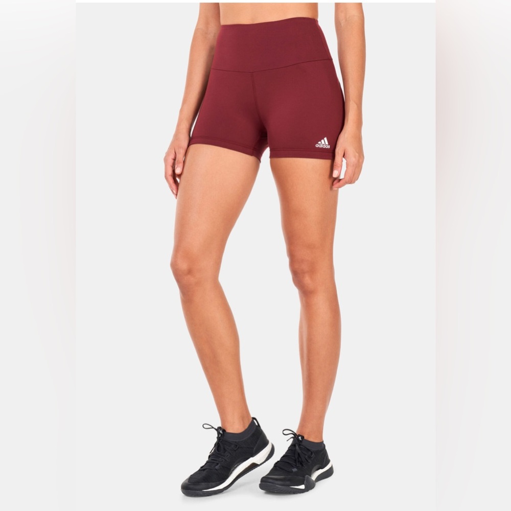 *small & Plus Size Women's Yoga Essentials Shorts